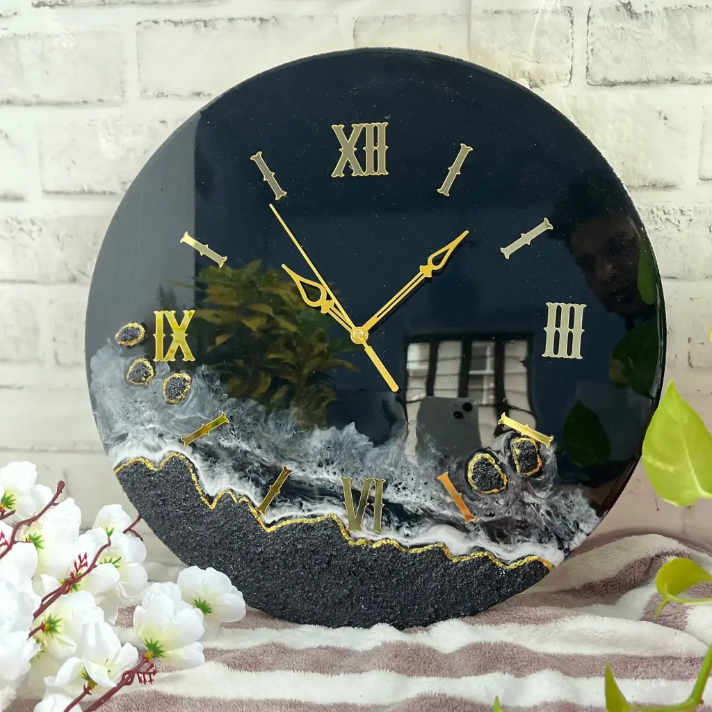 Resin wall clock