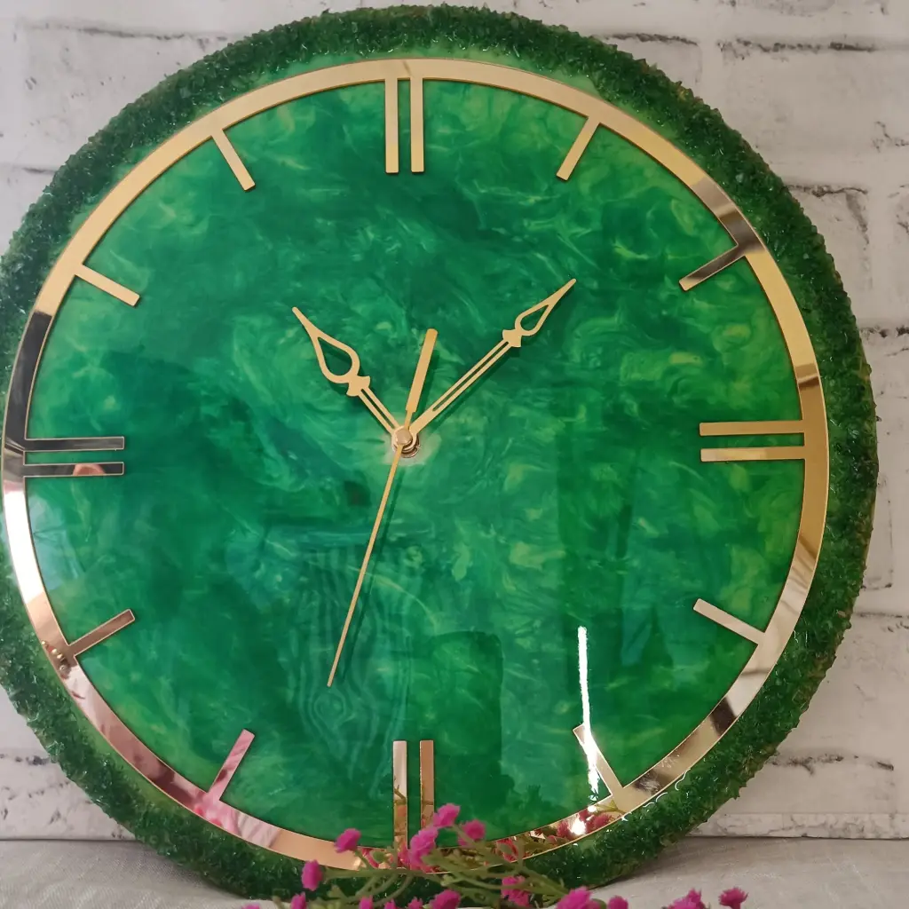 Resin wall clock